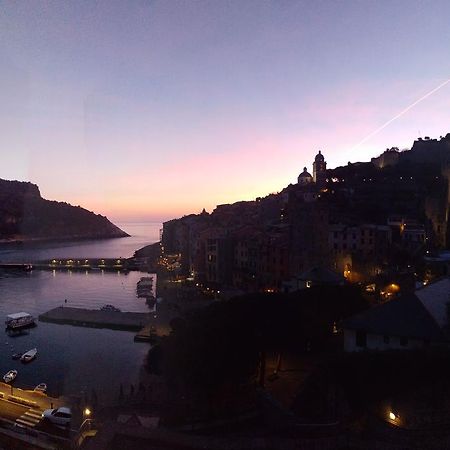 Ostello Porto Venere Екстер'єр фото