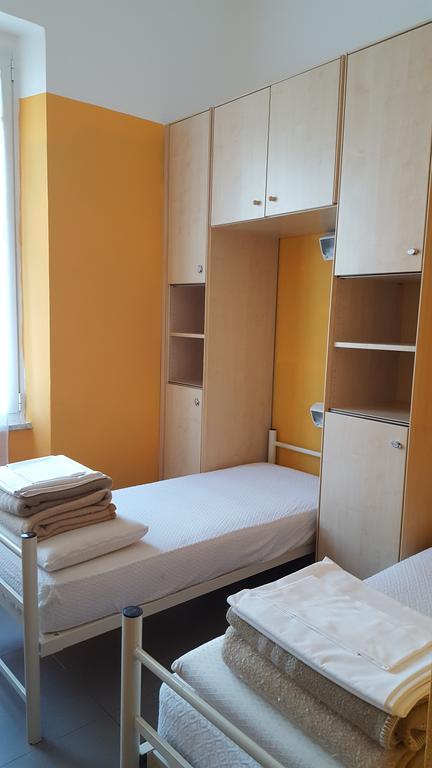 Ostello Porto Venere Екстер'єр фото