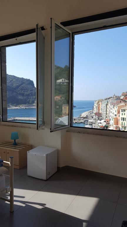 Ostello Porto Venere Екстер'єр фото